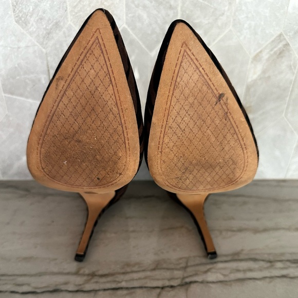 Jessica Simpson Black and Brown Pump - Picture 6 of 6